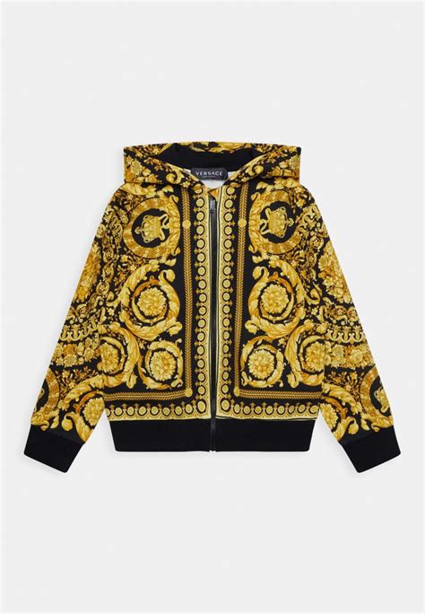 felpa versace nera con scritta oro zalando|Versace FELPA BAROCCO UNISEX .